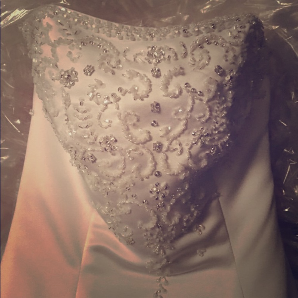 Wedding dress